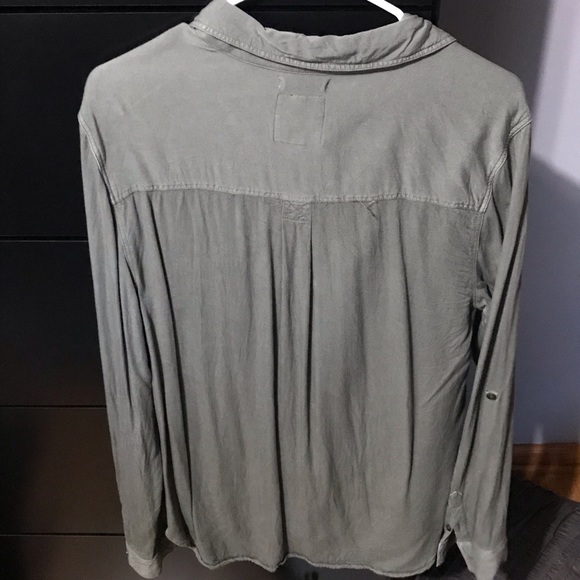 American Eagle Green Button Down Shirt - Picture 6 of 7